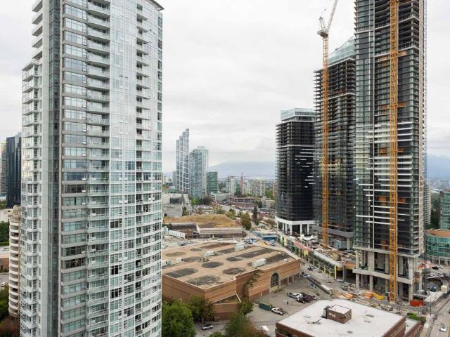 Apartment for rent in Metrotown, Burnaby