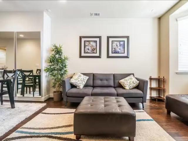 Condo for rent in Hayward