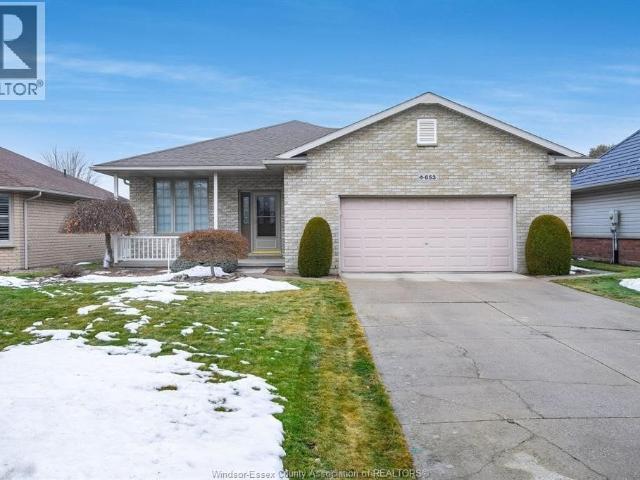 House for sale in Chatham–kent, Ontario