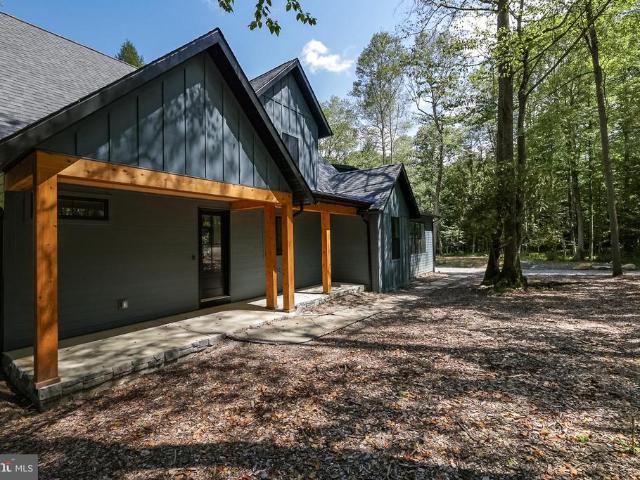 House for sale in Bruceton Mills, West Virginia