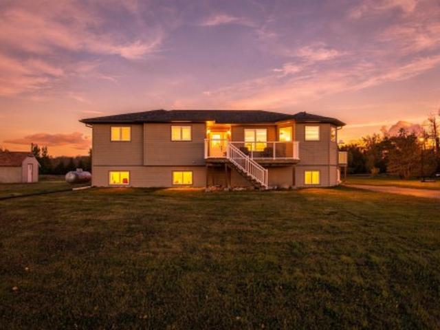 House for sale in Alberta