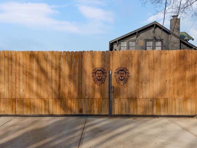 House for sale in Kansas City, Missouri