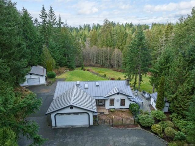 House for sale in Lantzville, British Columbia