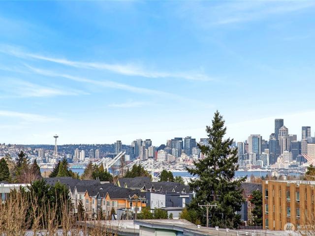 Townhouse for sale in Seattle, Washington