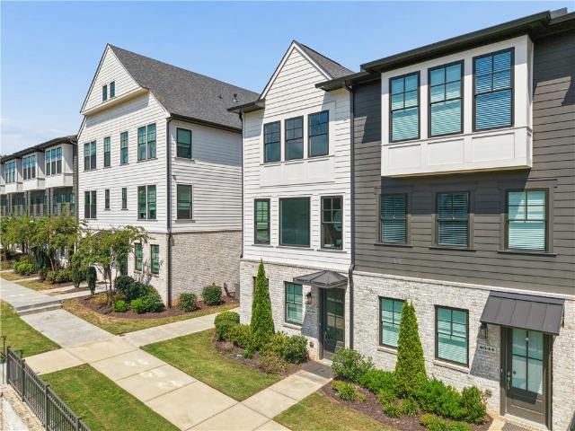 Townhouse for sale in Sandy Springs, Georgia