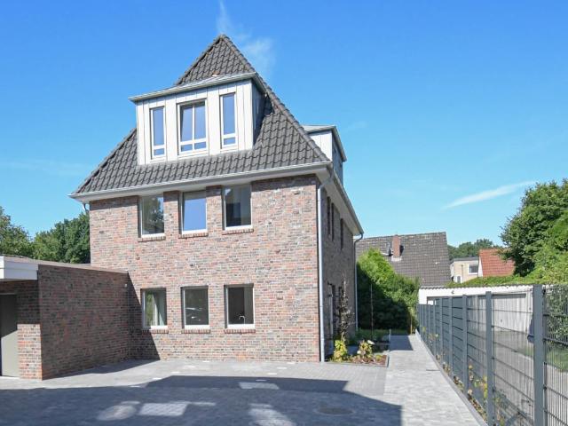 Doppelhaushälfte mieten in Oldenburg, Bodenburg