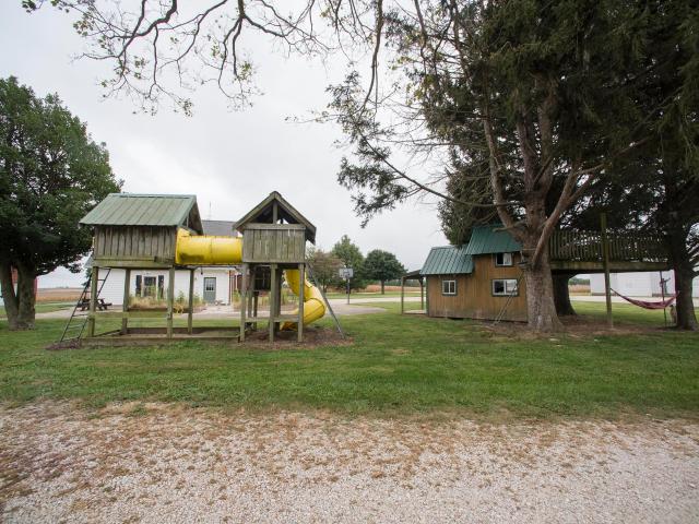 House for sale in Monroe City, Indiana