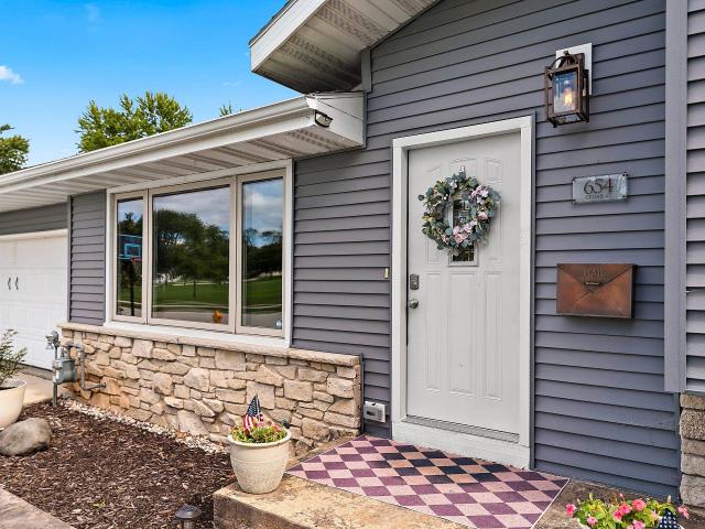 House for sale in Neenah, Winnebago County