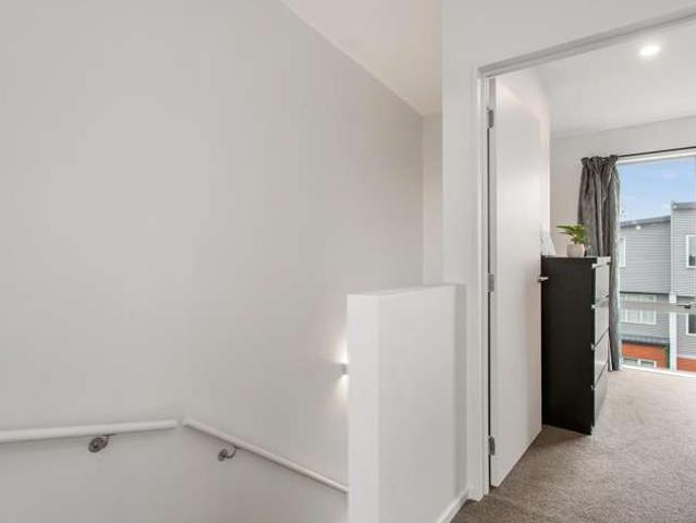 Apartment for sale in Saint Albans, Canterbury