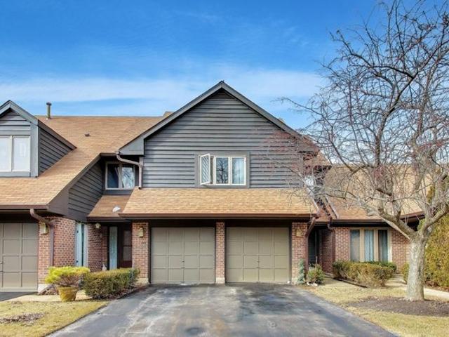 Townhouse for sale in Northbrook, Illinois