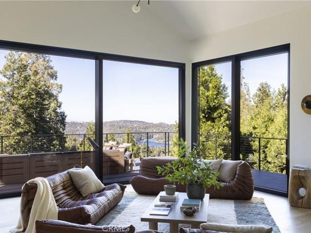 House for sale in Cedar Glen, California