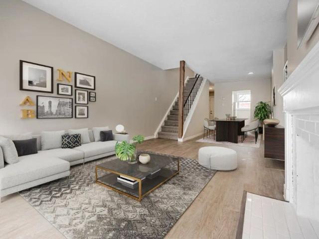 Townhouse for rent in Southcrest Estates, London