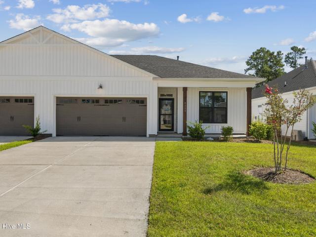 Townhouse for sale in The Pinnacle at Mallory Creek Plantation, Leland