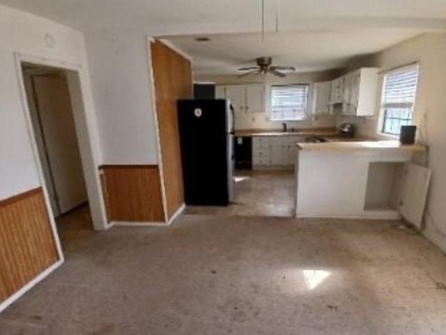 House for sale in Glen Rose, Texas