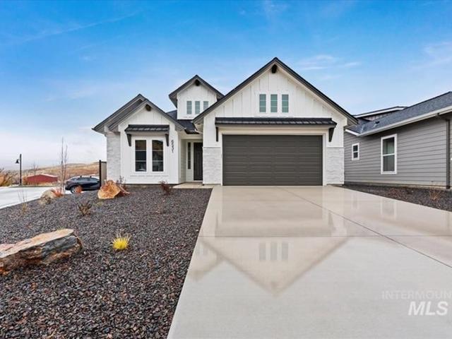 House for sale in Eagle, Idaho