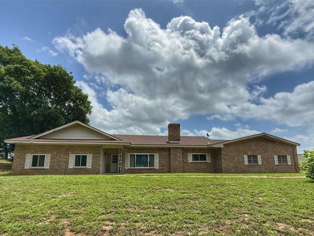 House for sale in Sulphur Springs, Texas