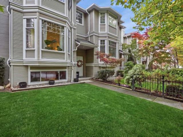 Townhouse for sale in Strawberry Hill, Surrey