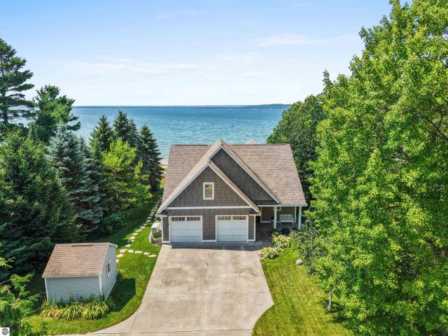 House for sale in Sunset Park, Acme Township
