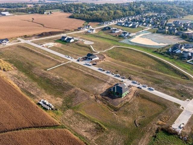 Land for sale in Linn, Iowa