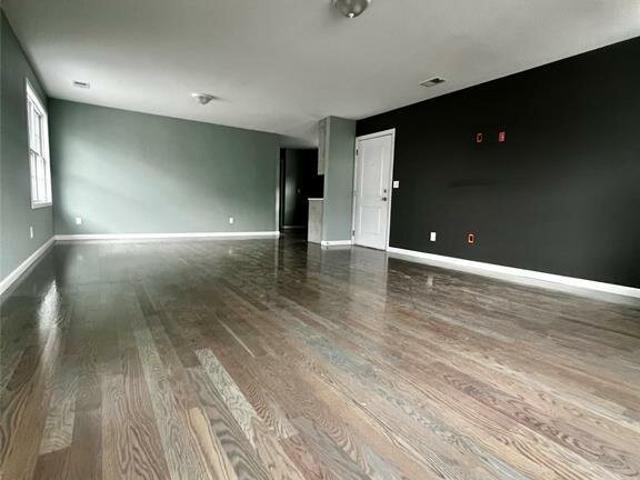 Duplex for rent in Elizabeth