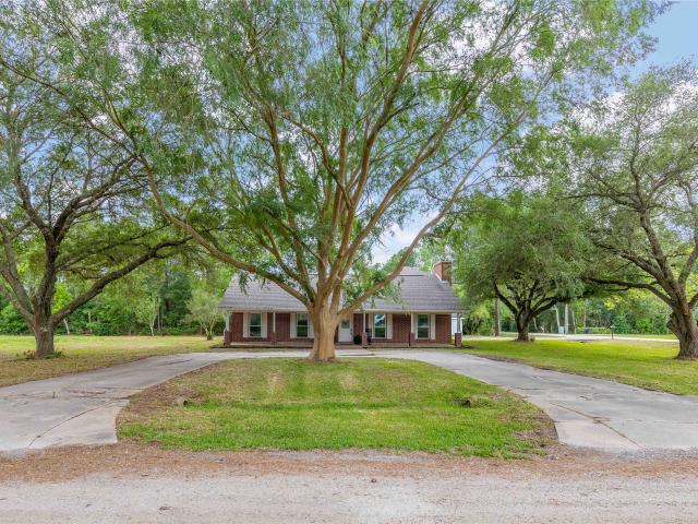 House for sale in Dickinson, Texas