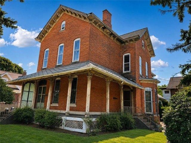 House for sale in Erie, Pennsylvania