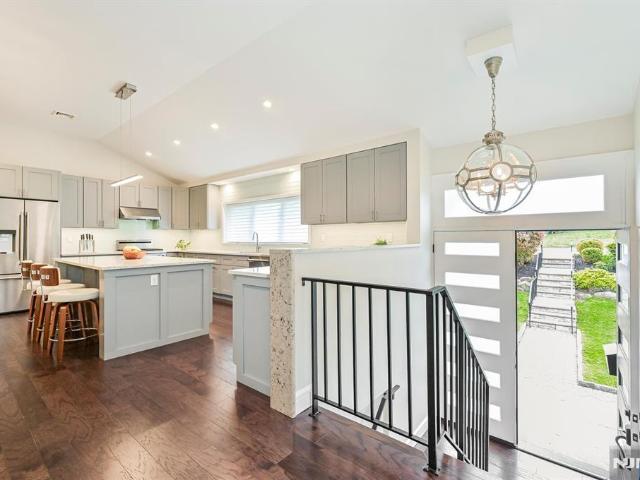 House for sale in Englewood Cliffs, New Jersey