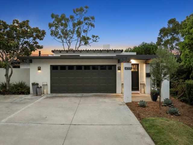 Townhouse for sale in Newport Beach