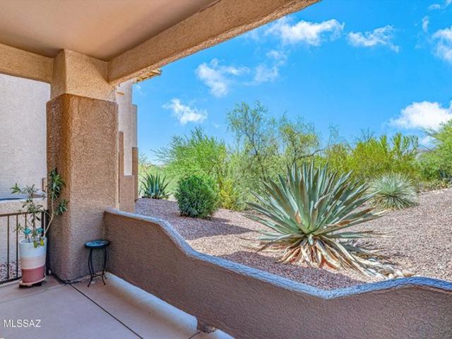 Condo for sale in Oro Valley, Arizona