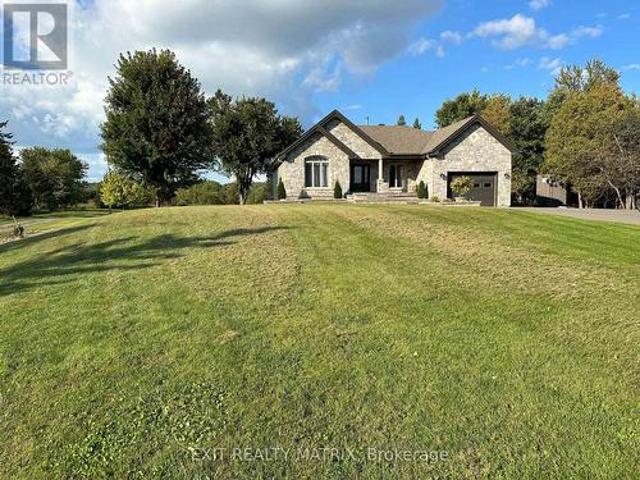 House for sale in Alfred And Plantagenet, Ontario