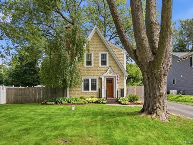 House for sale in Clarkston, Oakland County