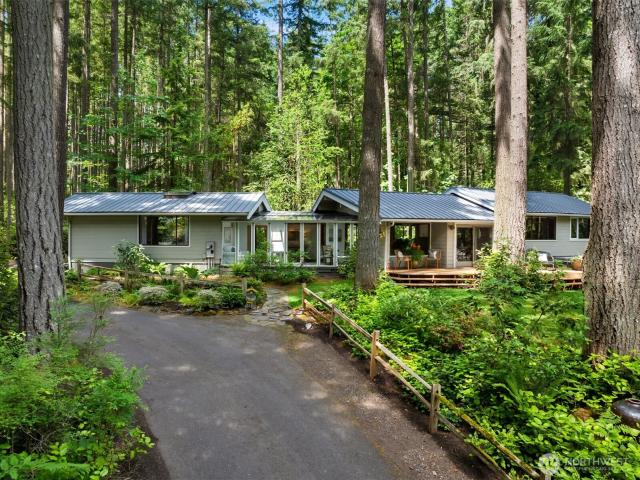 House for sale in Bainbridge Island, Washington
