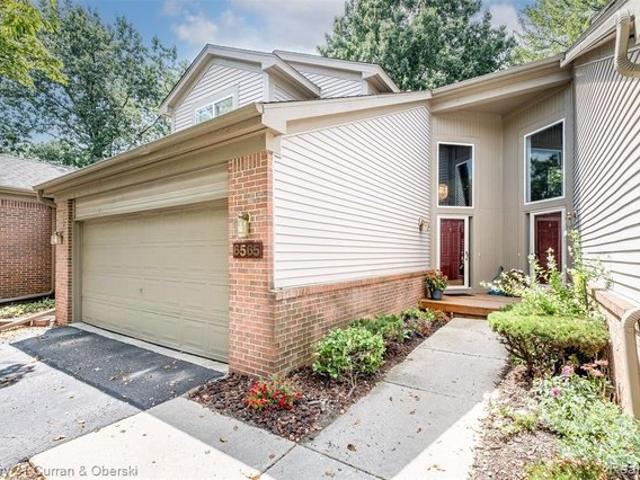 Townhouse for sale in Westland, Michigan