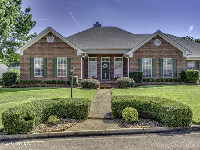 House for sale in Pearl, Mississippi