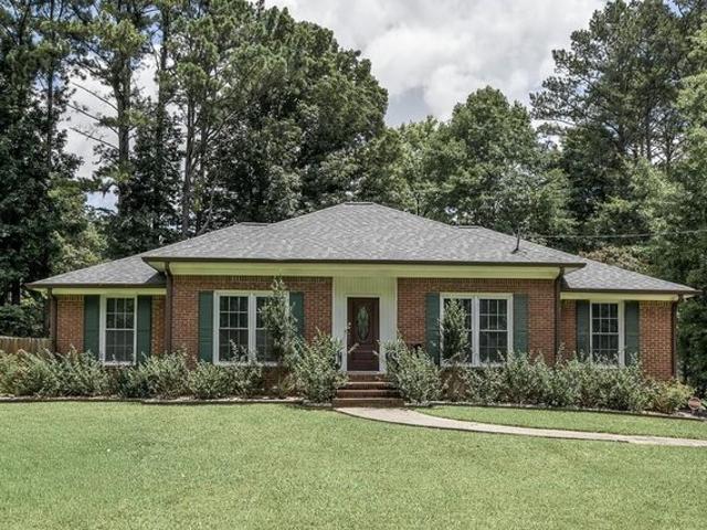 House for sale in Lilburn, Georgia