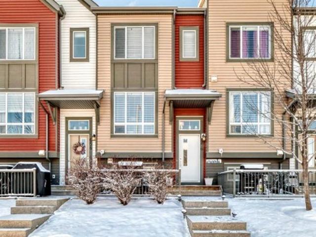 Townhouse for sale in Northwest, Alberta