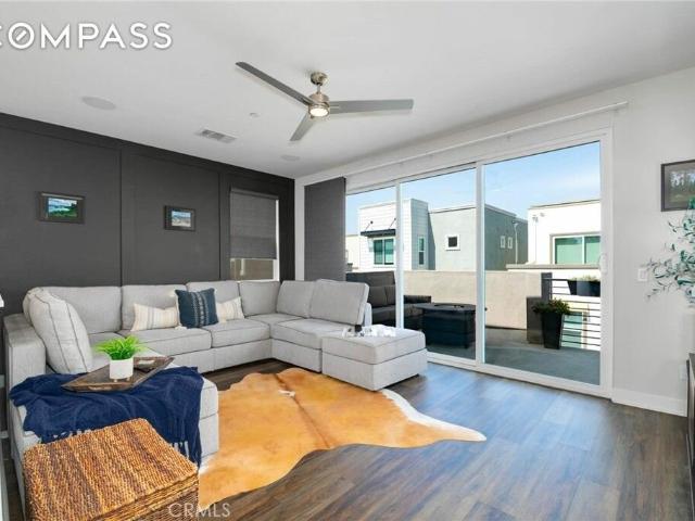 Townhouse for sale in Inglewood