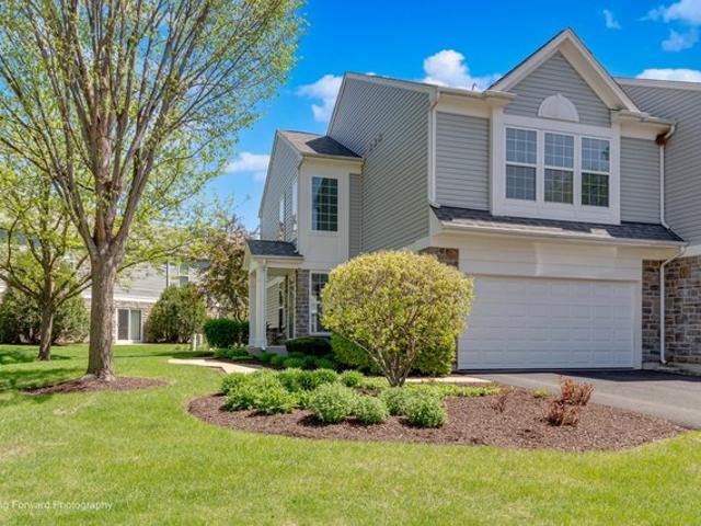 Townhouse for sale in Oswego, Illinois