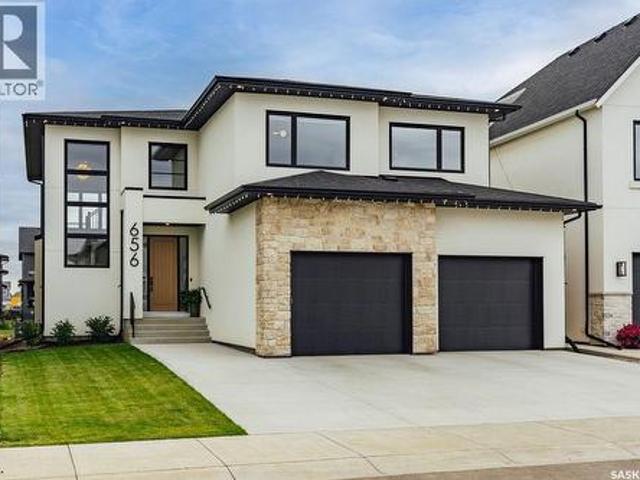 House for sale in Saskatoon, Saskatchewan