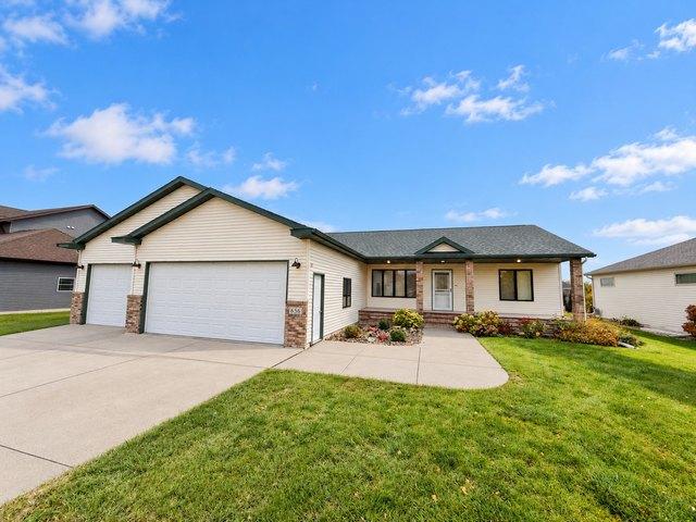 House for sale in Moorhead, Clay County