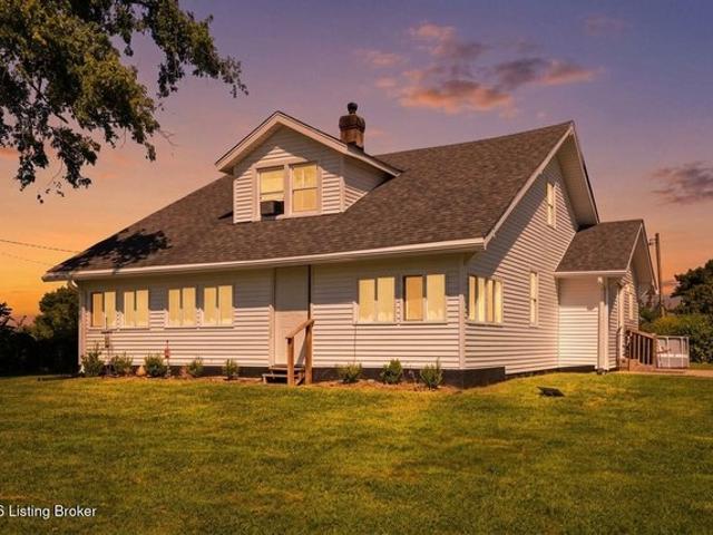 House for sale in Pleasureville, Henry County