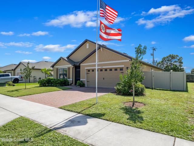 House for sale in Grant, Florida