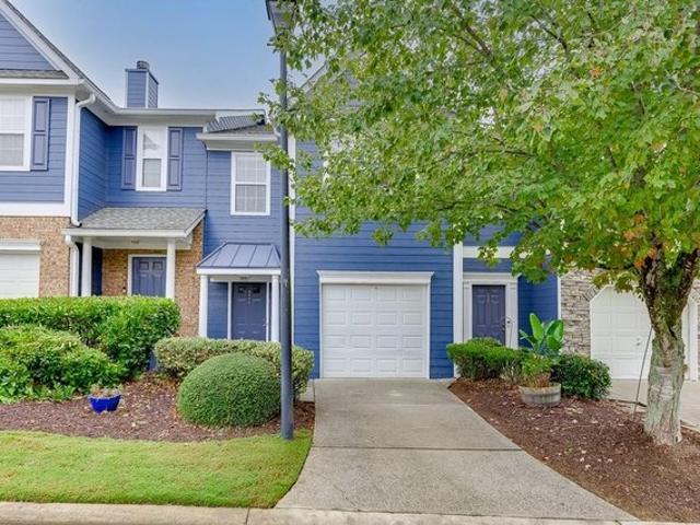Townhouse for sale in Flowery Branch, Georgia