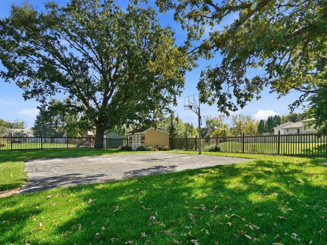 House for sale in Crown Point, Lake County