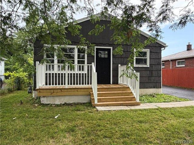 House for sale in City of Niagara Falls, Niagara County