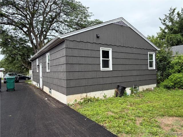 House for sale in Niagara, New York
