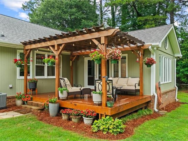 House for sale in Lilburn, Georgia