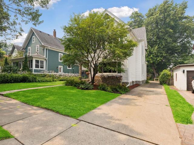 House for sale in West Side, Ramsey