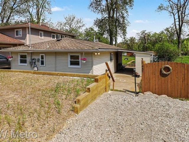 House for sale in Highland, Michigan