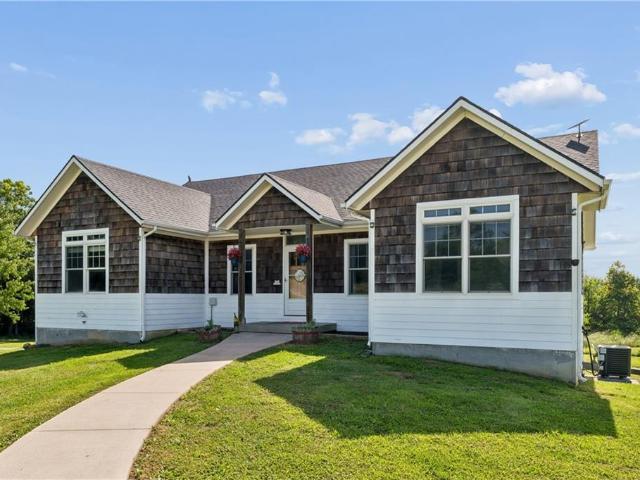 House for sale in Centerview, Missouri